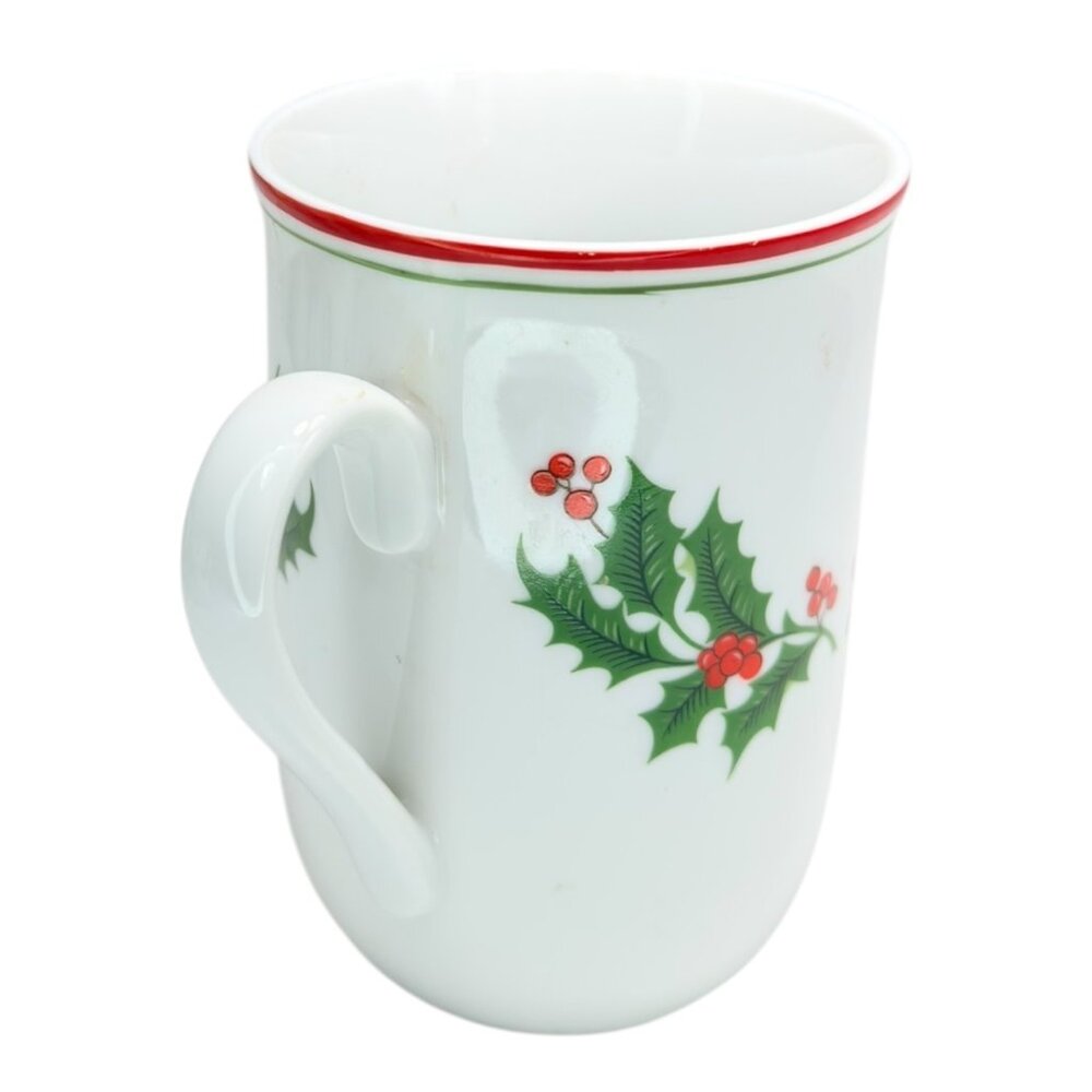 Set Of 4 Vintage Holly Berry Red & Green Trim Christmas Mugs Fine Porcelain - Picture 9 of 9
